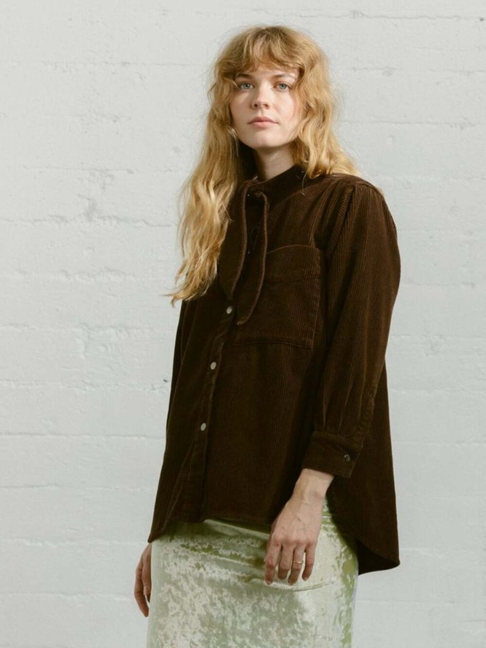 Carleen Emma Corduroy Bow Shirt in Walnut, Size Large